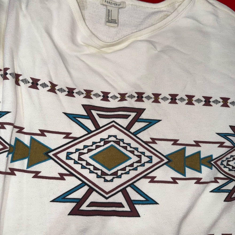 Forever 21 Tribal Pattern long sleeve/sweatshirt in Cream and Blue